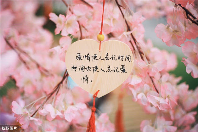 老铁约会必看:这样聊天让女生好感暴增,拒绝查户口式尬聊!