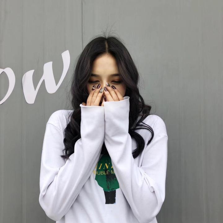 微信把妹追女生聊天案例：18岁的00后女神，开房后在床上叫了2小时的爸爸！