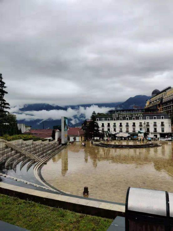 追女生聊天实战恋爱案例：带着330万前往河内，邂逅越南瑜伽小姐姐