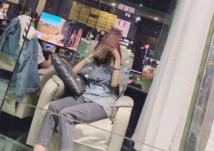 把妹泡妞实战奇遇：她当着我的面，骑到了她男友的身上……-撩妹世界|免费书籍在线阅读