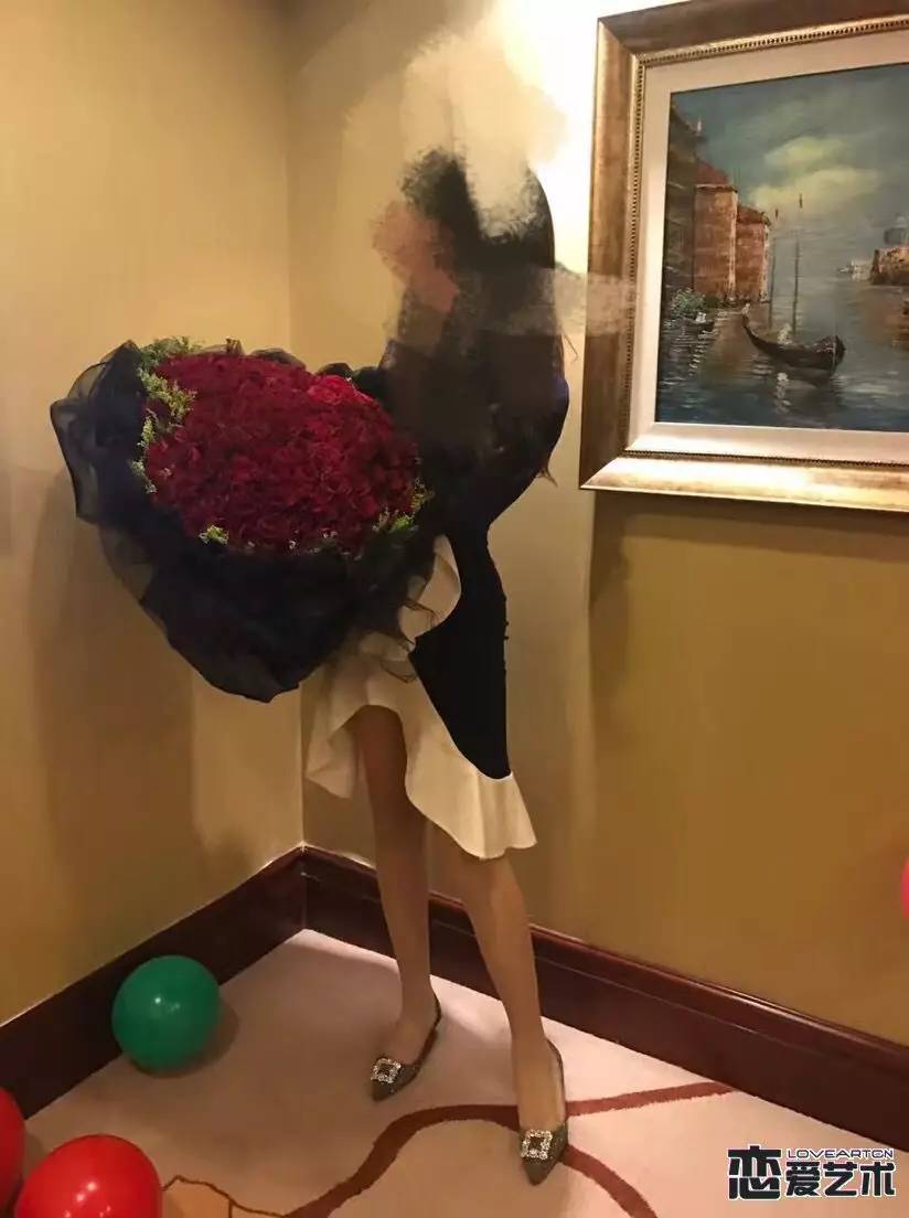 恋爱达人的日常操作案例：我与轰趴夜D杯“赵丽颖”和王者玩咖妹的湿润故事！