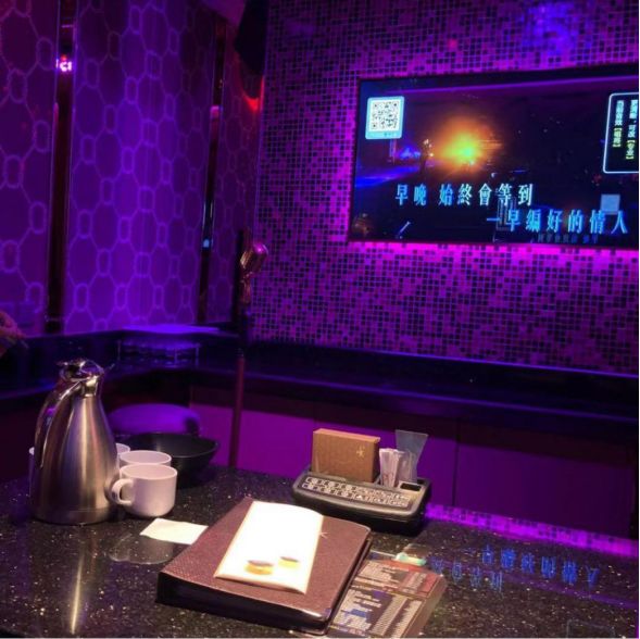 追女生聊天实战恋爱案例:闺蜜满分日记(中):KTV的“三园”博弈,大吉大利今晚先溜? 追女生聊天实战恋爱案例:闺蜜满分日记(中):KTV的“三园”博弈,大吉大利今晚先溜?