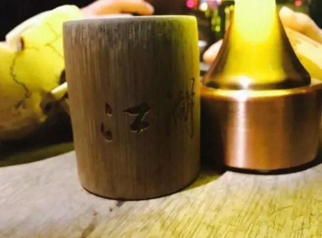 追女生聊天实战恋爱案例:闺蜜满分日记(上):眼看又搬来一箱酒,谁才是最终的猎物? 追女生聊天实战恋爱案例:闺蜜满分日记(上):眼看又搬来一箱酒,谁才是最终的猎物?