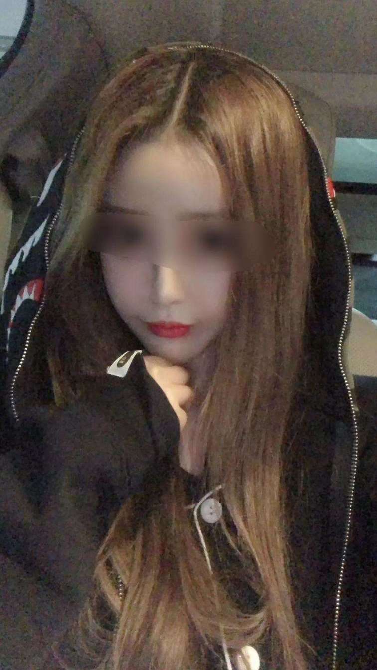 把妹聊天技巧案例-低姿态屌丝男“神逆转”夜店高冷装X女