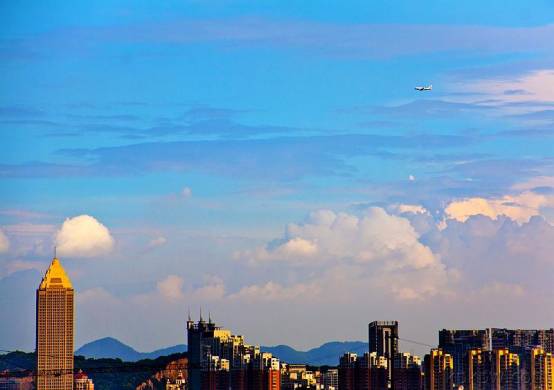 把妹泡妞案例-让长腿大妞主动送货上门的秘笈