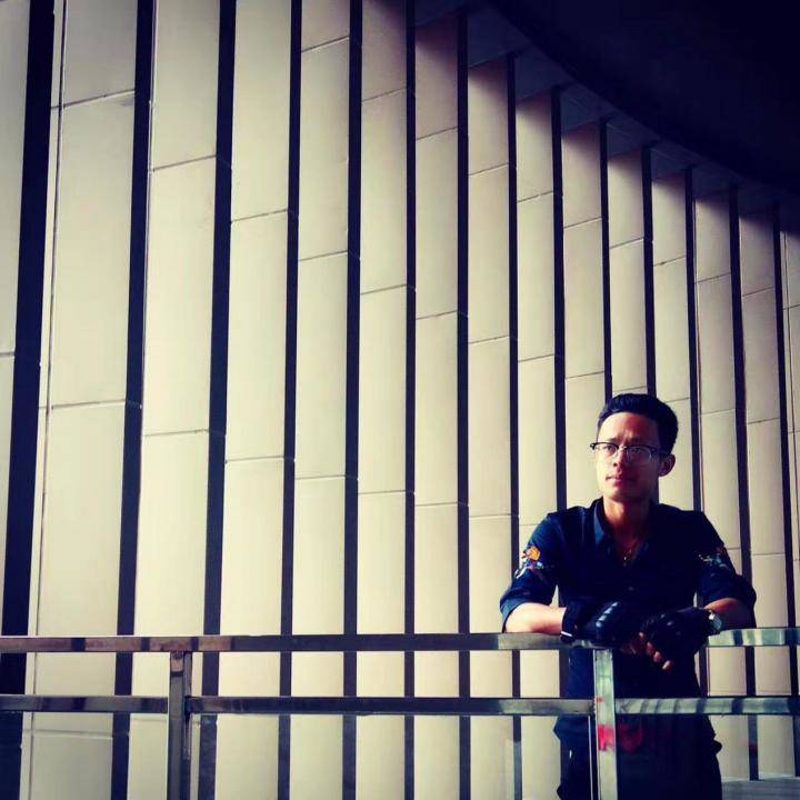 把妹泡妞约会案例-搭讪20岁少女，48小时撩湿，第三天成功啪啪啪