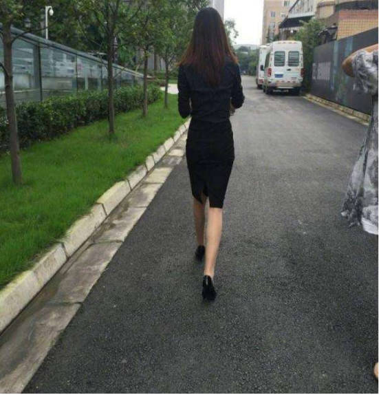 【追女生聊天约会一夜速推】制服、运动、御姐，她在福田的coco park跟我玩了一整夜猫鼠游戏