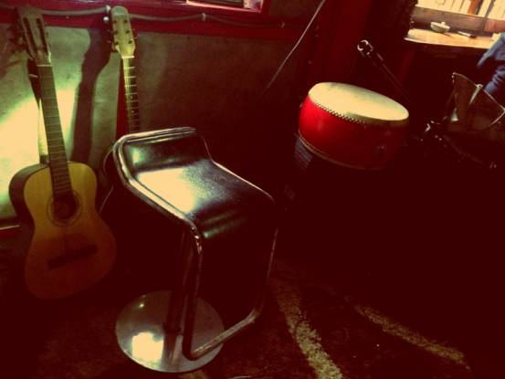 把妹泡妞案例-她知道自己迟早会死，所以活得恬不知耻