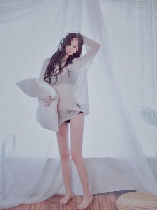 【追女生聊天撩妹约会套路对话】突如其来的一炮让我猝不及防。