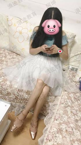 把妹泡妞聊天案例:一次约会带走长腿空姐