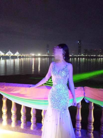 追女生聊天案例-爆乳长腿妹爱上屌丝天王