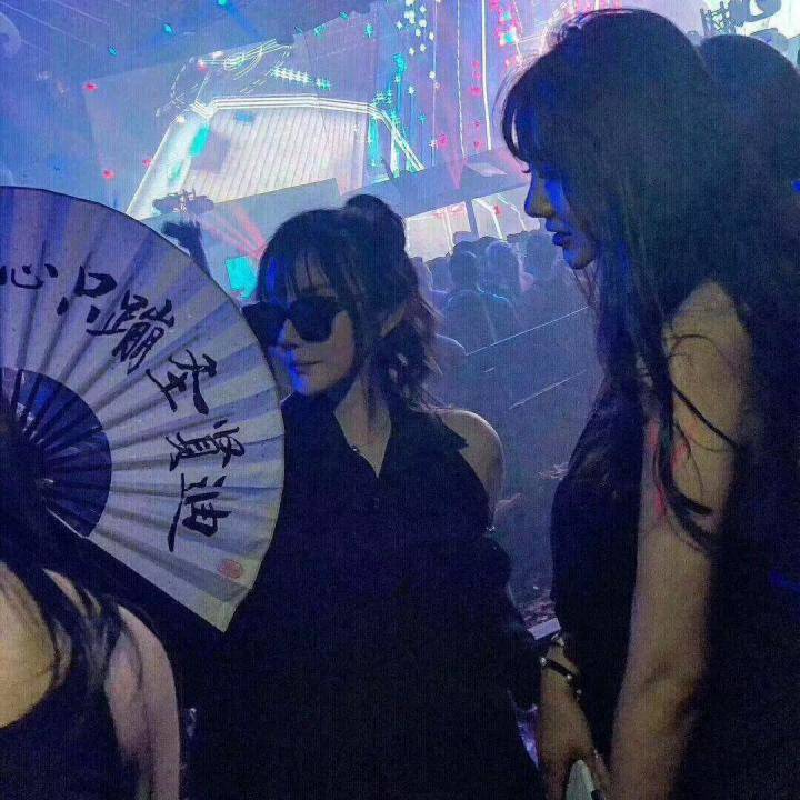 快速恋爱约会案例丨20句话，3个小时，她坐在我身上